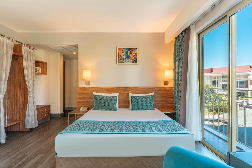 Tu Casa Gelidonya Hotel image 1