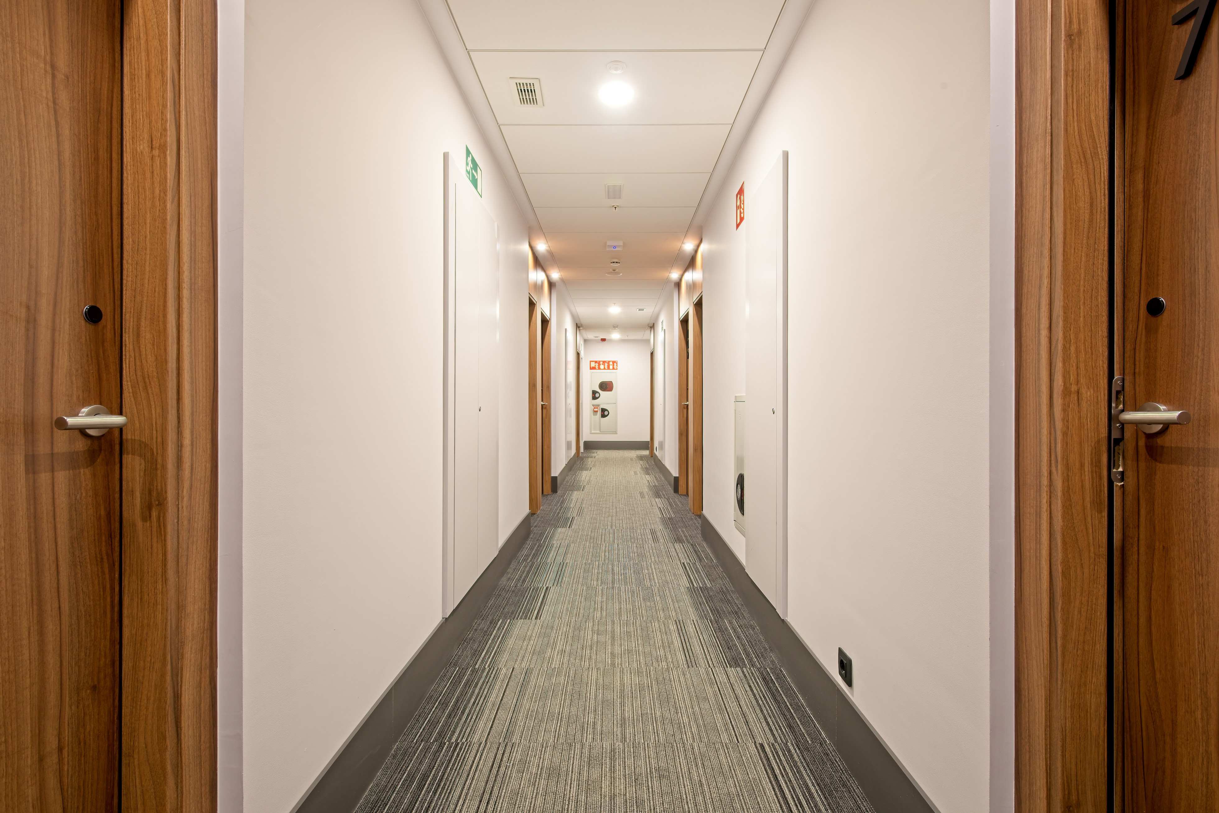 DWO Yuste Alcalá by Checkin image 2