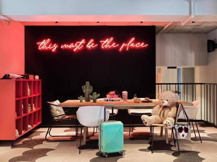 Moxy Athens City in Athens - foto 5