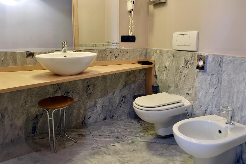 B&B HOTEL Milano Cologno Studios image 1