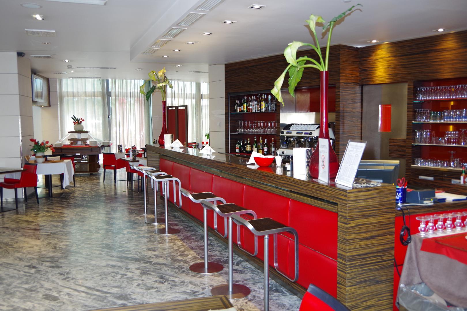 Antony Palace image 3