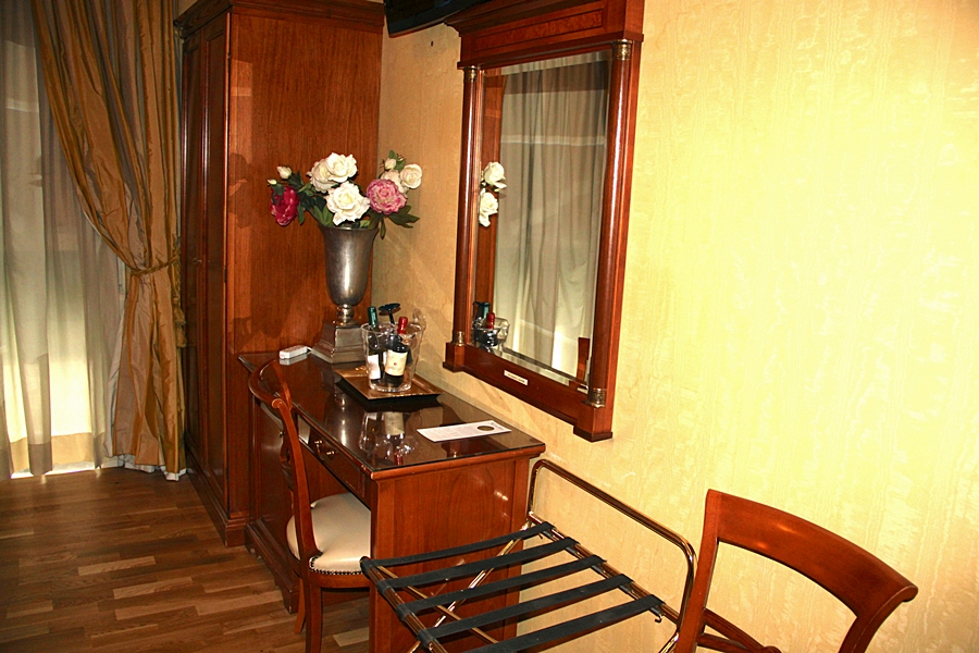 Luxury Rooms H 2000 Roma foto 14