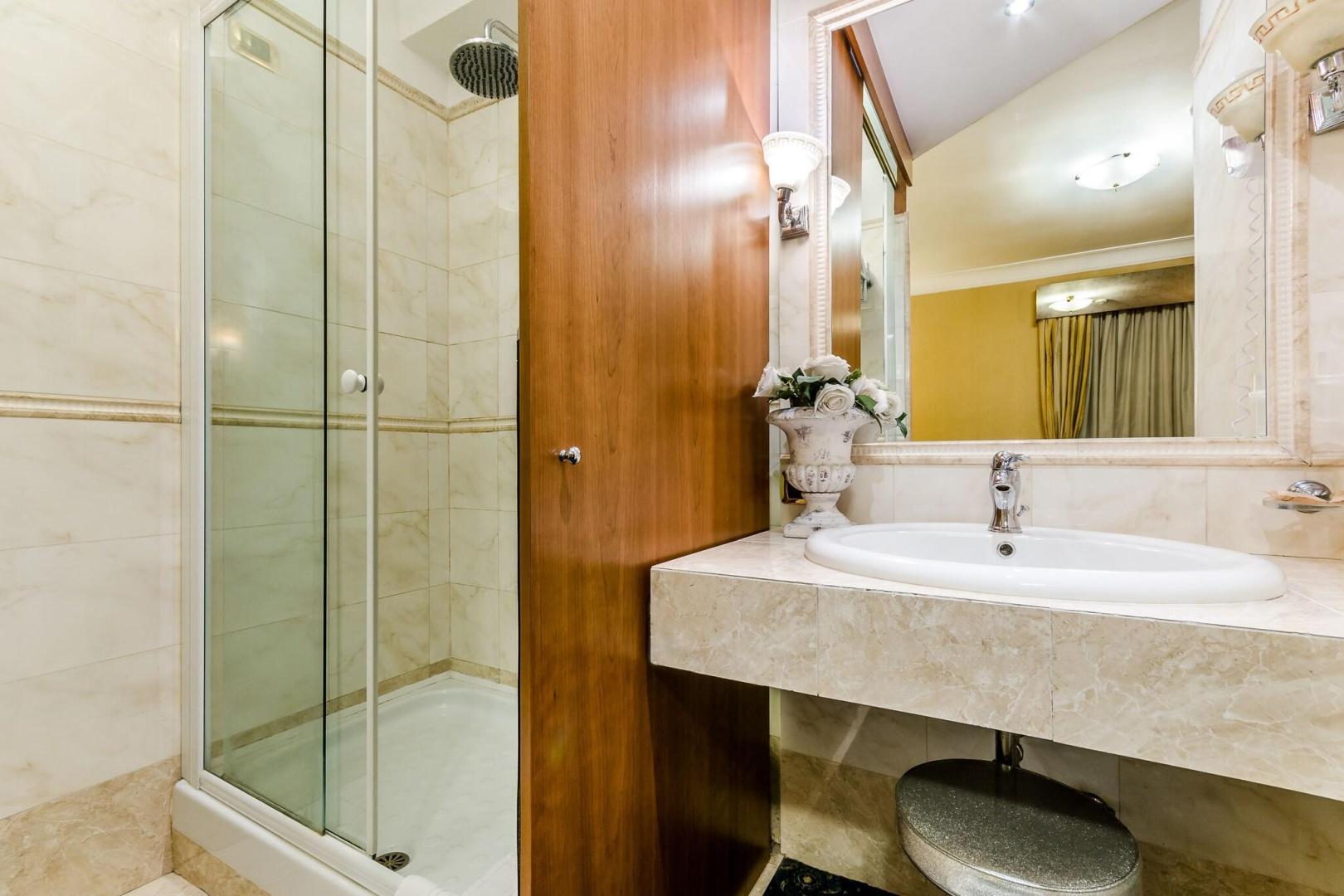 Luxury Rooms H 2000 Roma foto 21