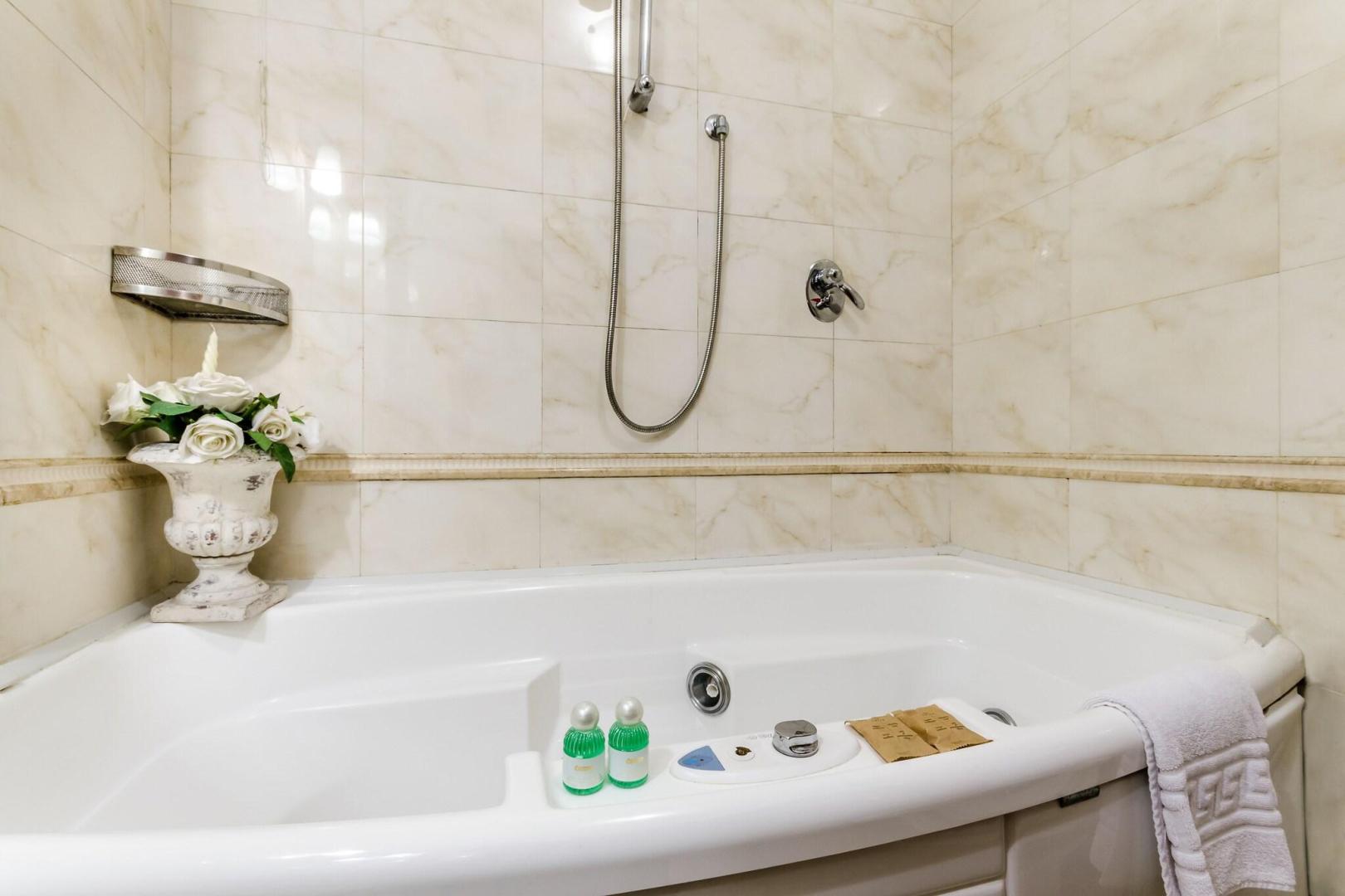 Luxury Rooms H 2000 Roma foto 25