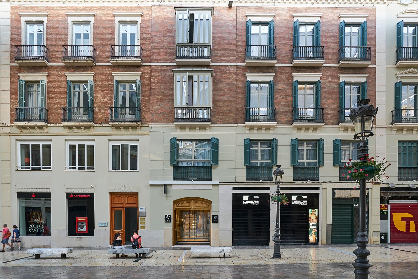 Vincci Larios Diez image 0