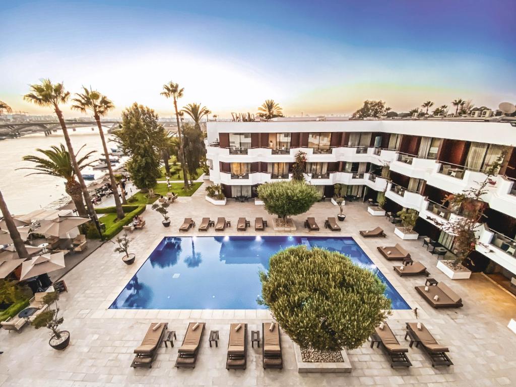 Dawliz Resort & Spa