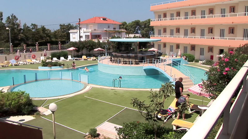 Bayside Hotel Katsaras image 2