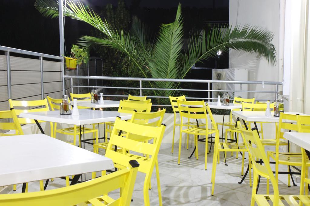 Restaurantterras buiten — Azul Eco Hotel