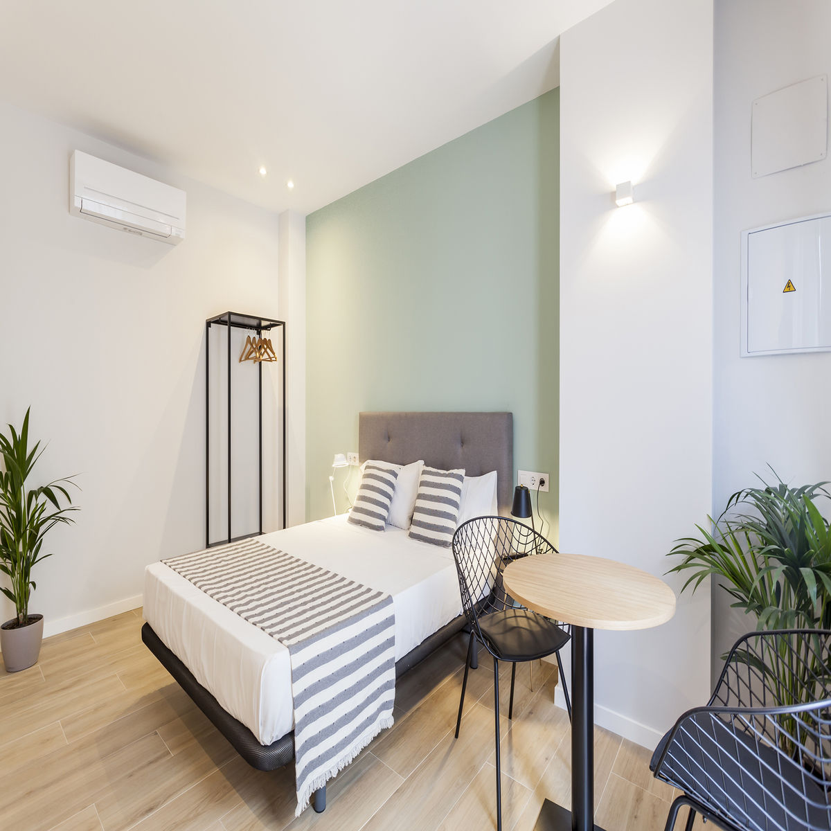 Líbere Valencia Abastos Apartments image 0