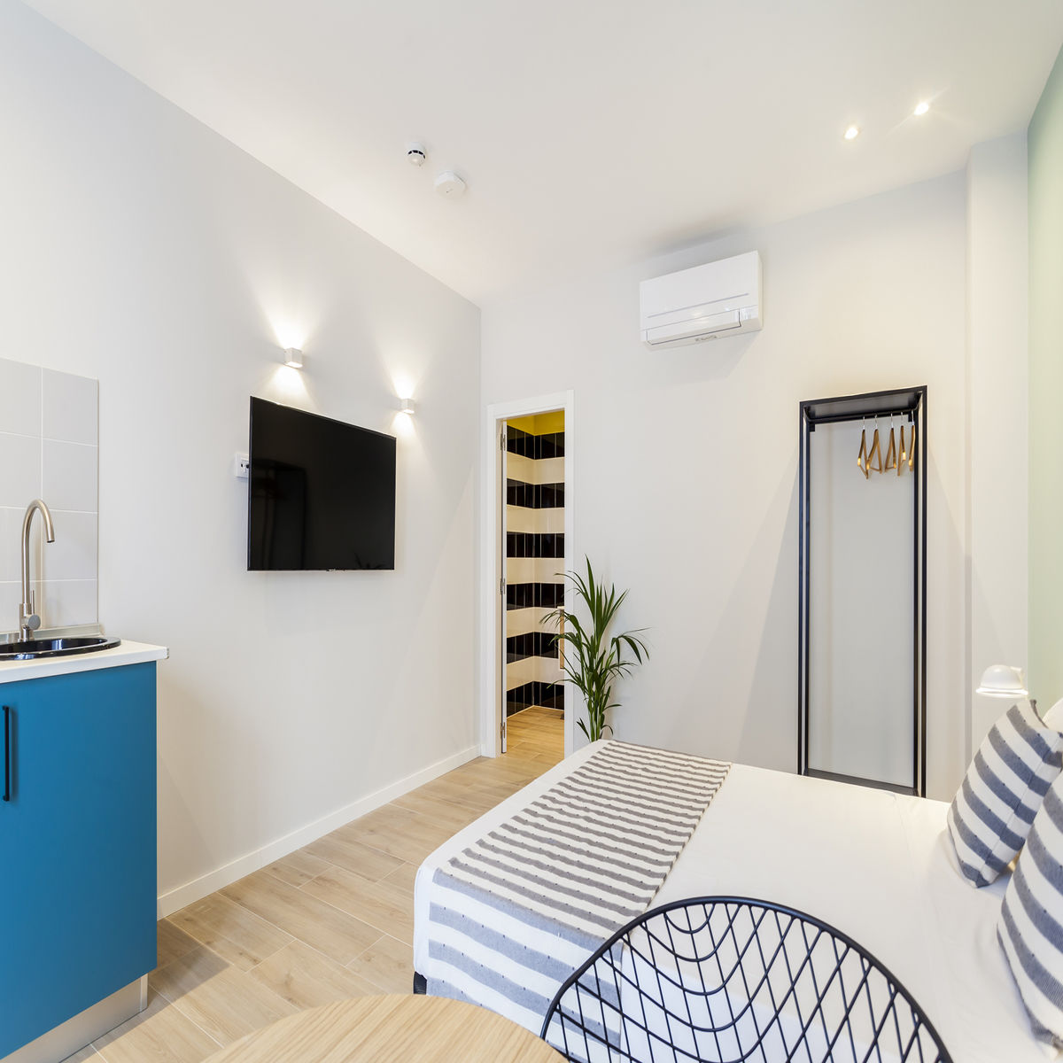 Líbere Valencia Abastos Apartments image 1