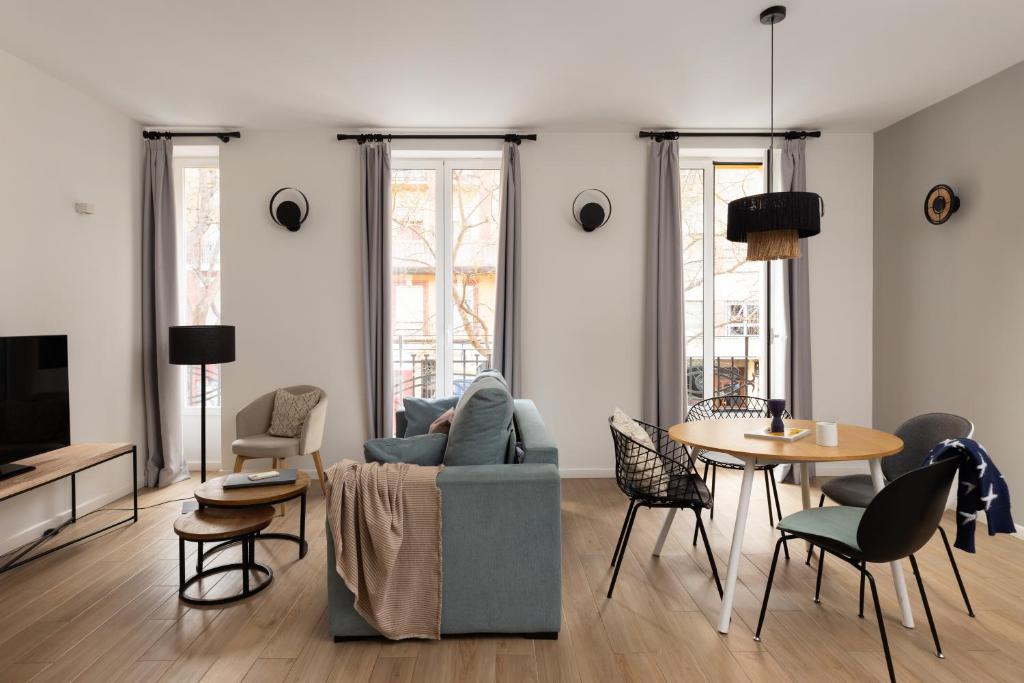 Líbere Valencia Abastos Apartments image 1