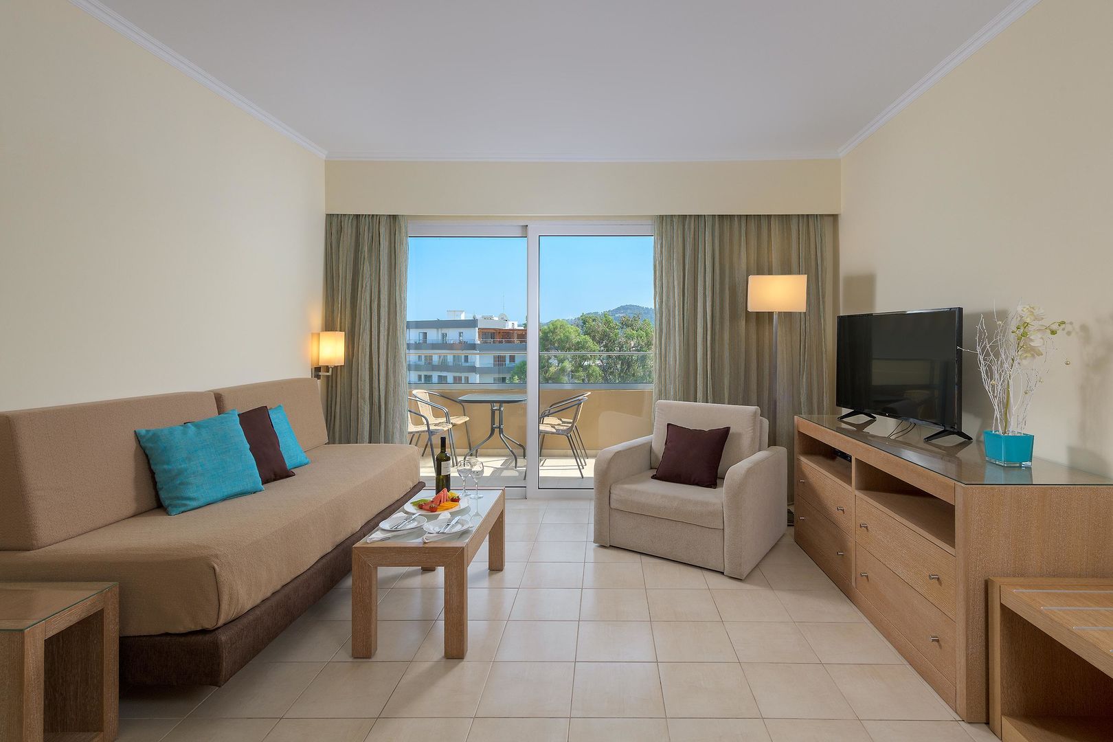 Deluxe Suite Garden View Apartment