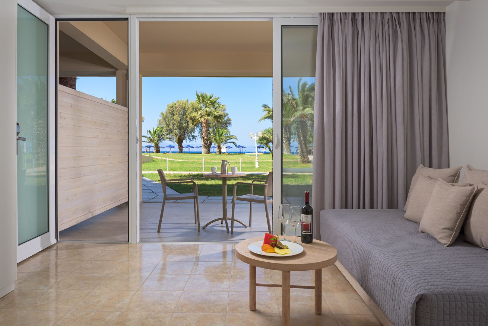 Premium Family Apartment Sea Front