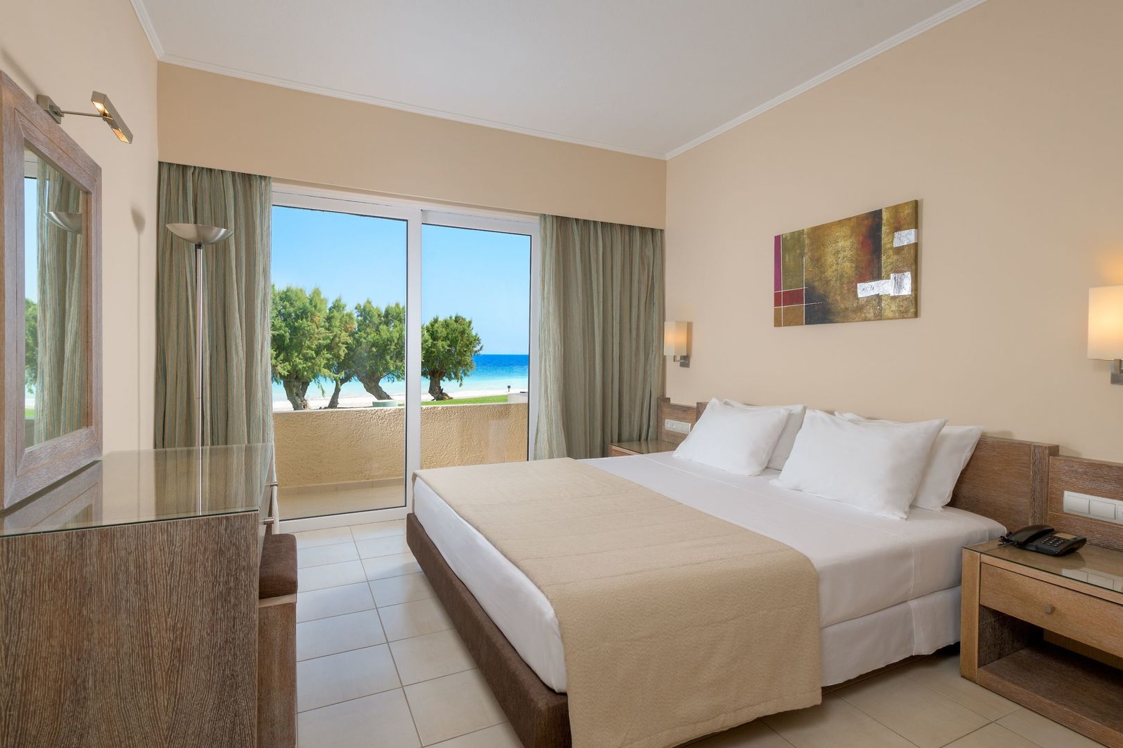 One Bedroom Suite Apartment Sea View