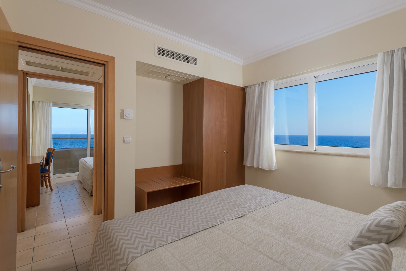 Two Bedroom Suite Apartment Sea View