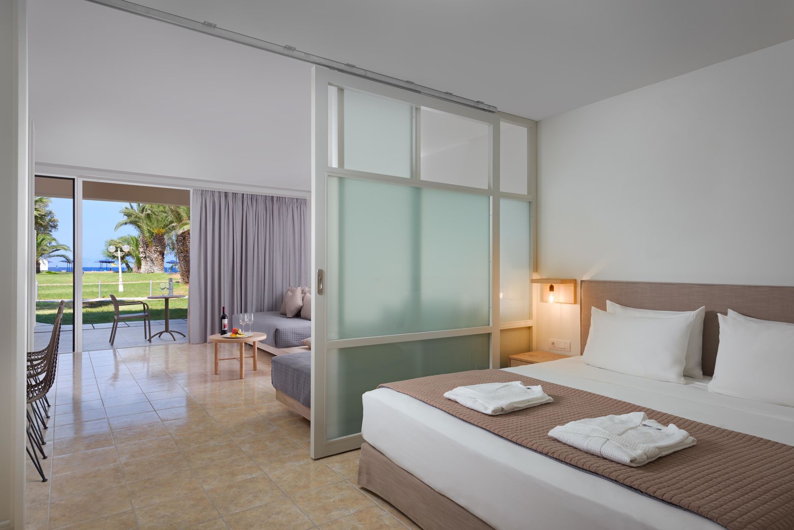 Premium Family Apartment Sea Front