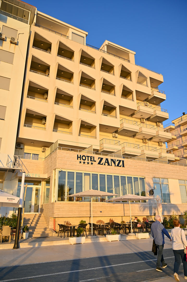 Hotel Zanzi image 1