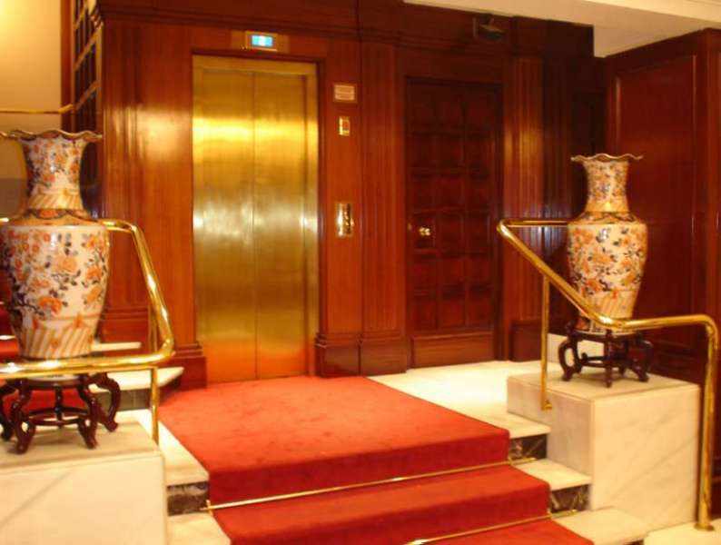 Sercotel Gran Hotel Conde Duque image 3