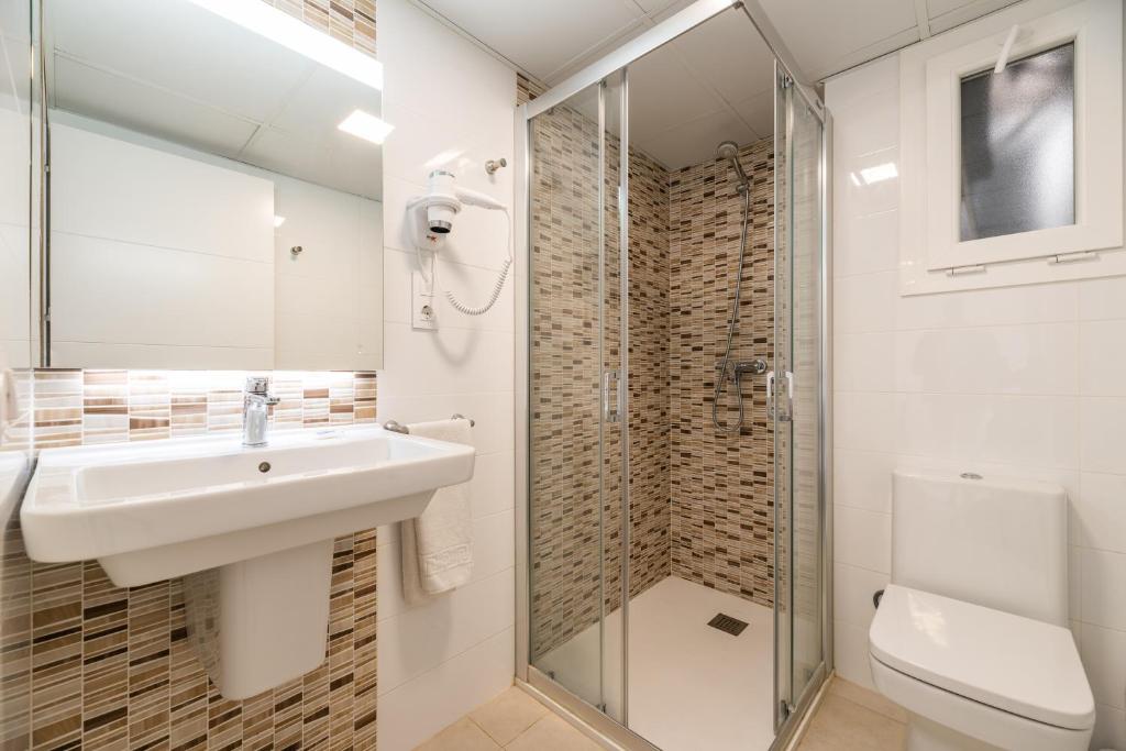 Navarra Suites Apartamentos image 3