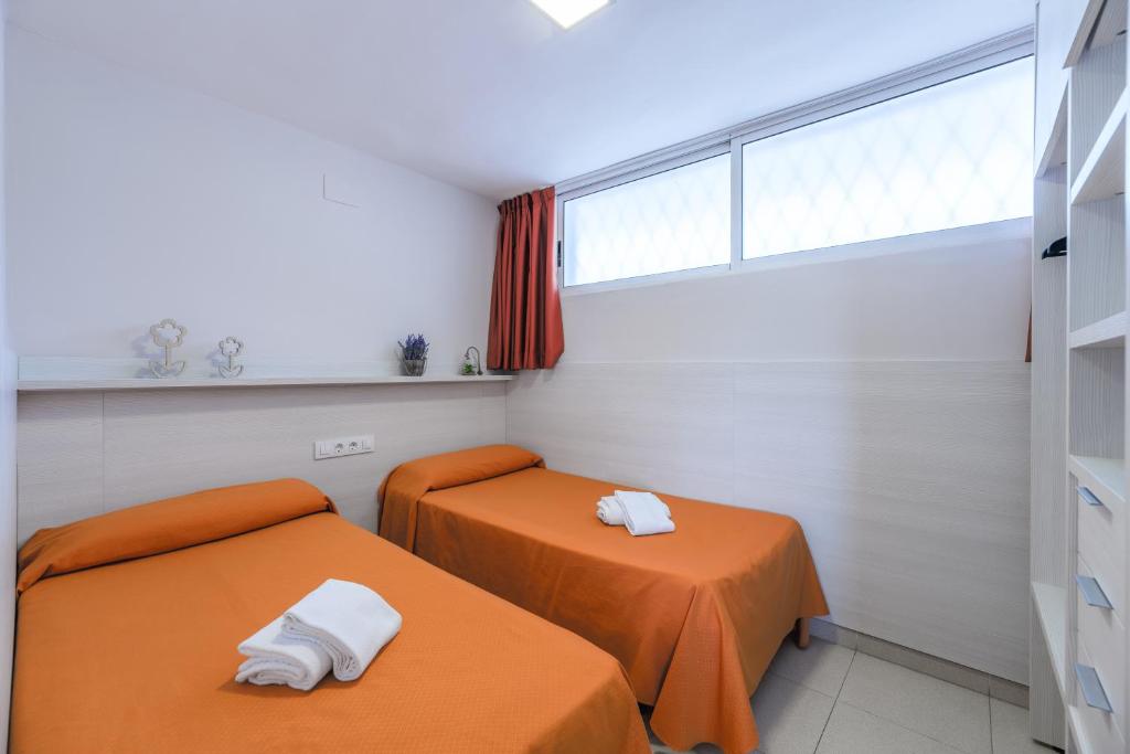 Navarra Suites Apartamentos image 2