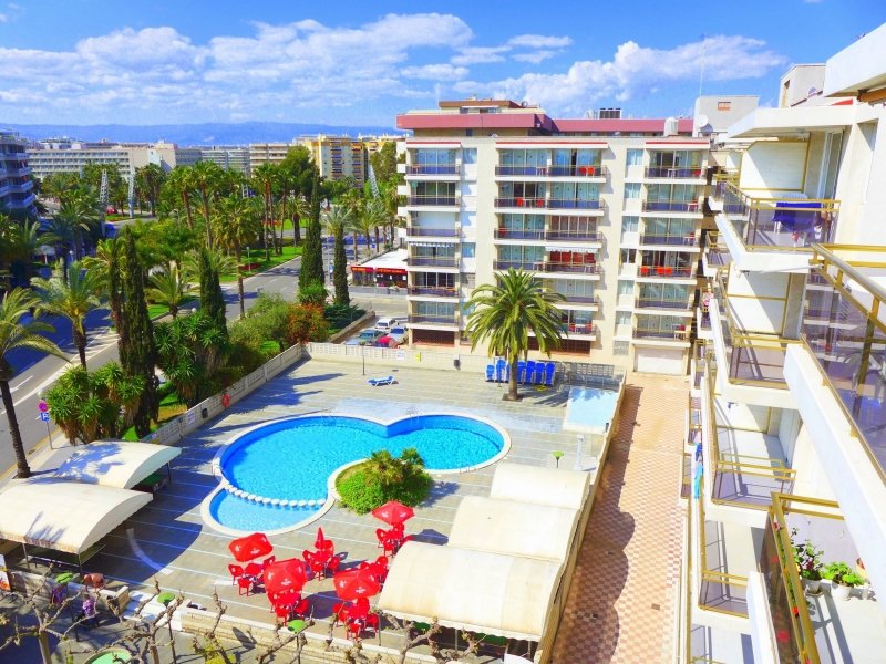 Navarra Suites Apartamentos image 2