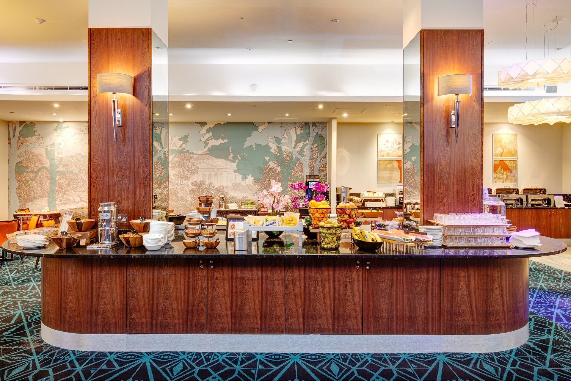 City Sleeper at Royal National Hotel image 3