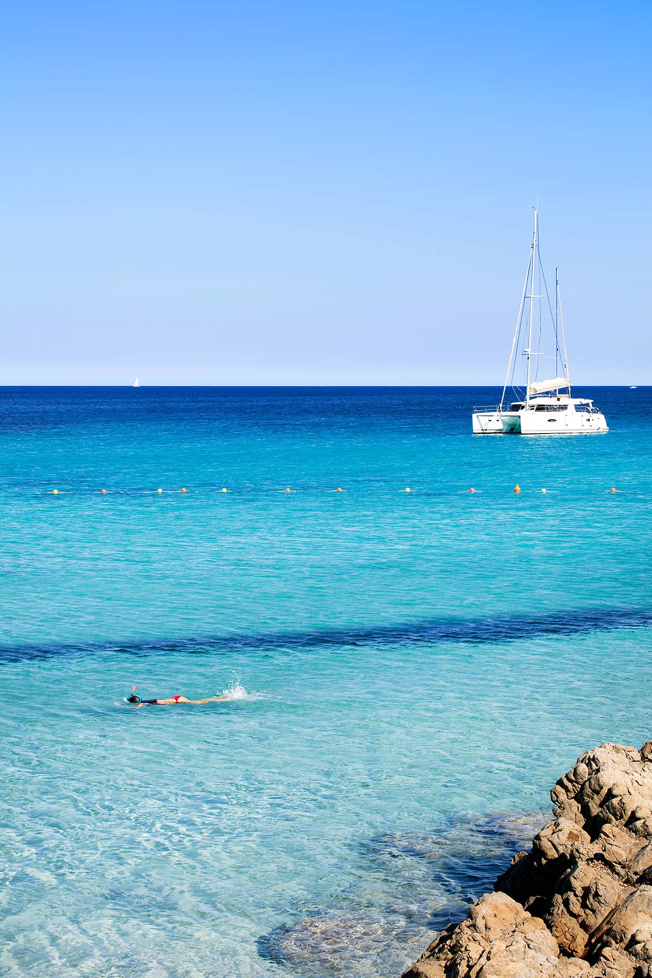 Infinity-zwembad met zeezicht — Grand Hotel in Porto Cervo