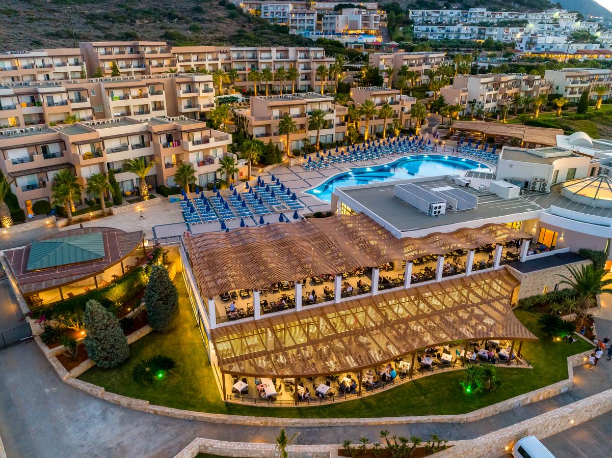 Grand Hotel Holiday Resort foto 14