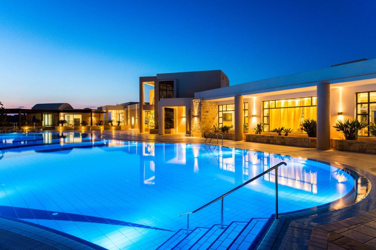 Grand Hotel Holiday Resort in Hersonissos - foto 4