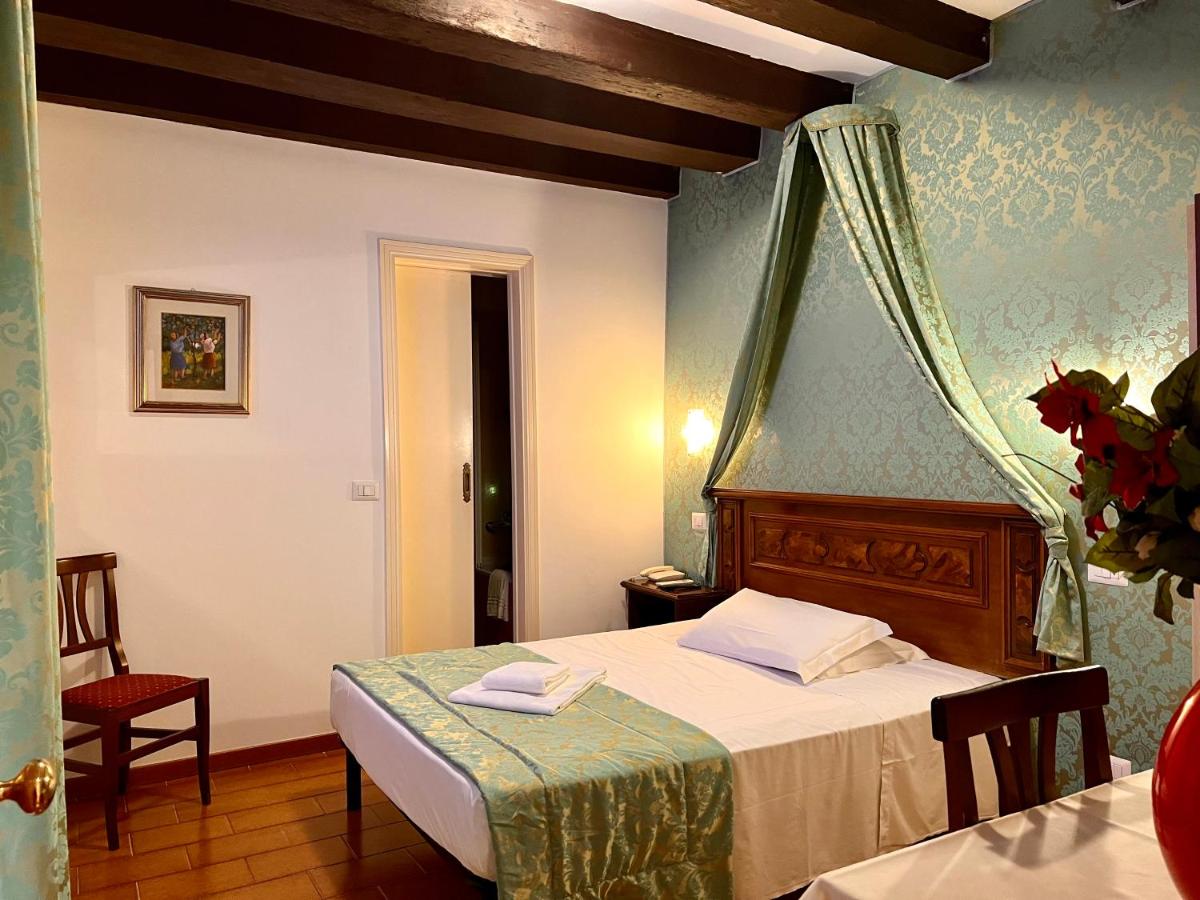 Hotel Canada Venezia foto 2