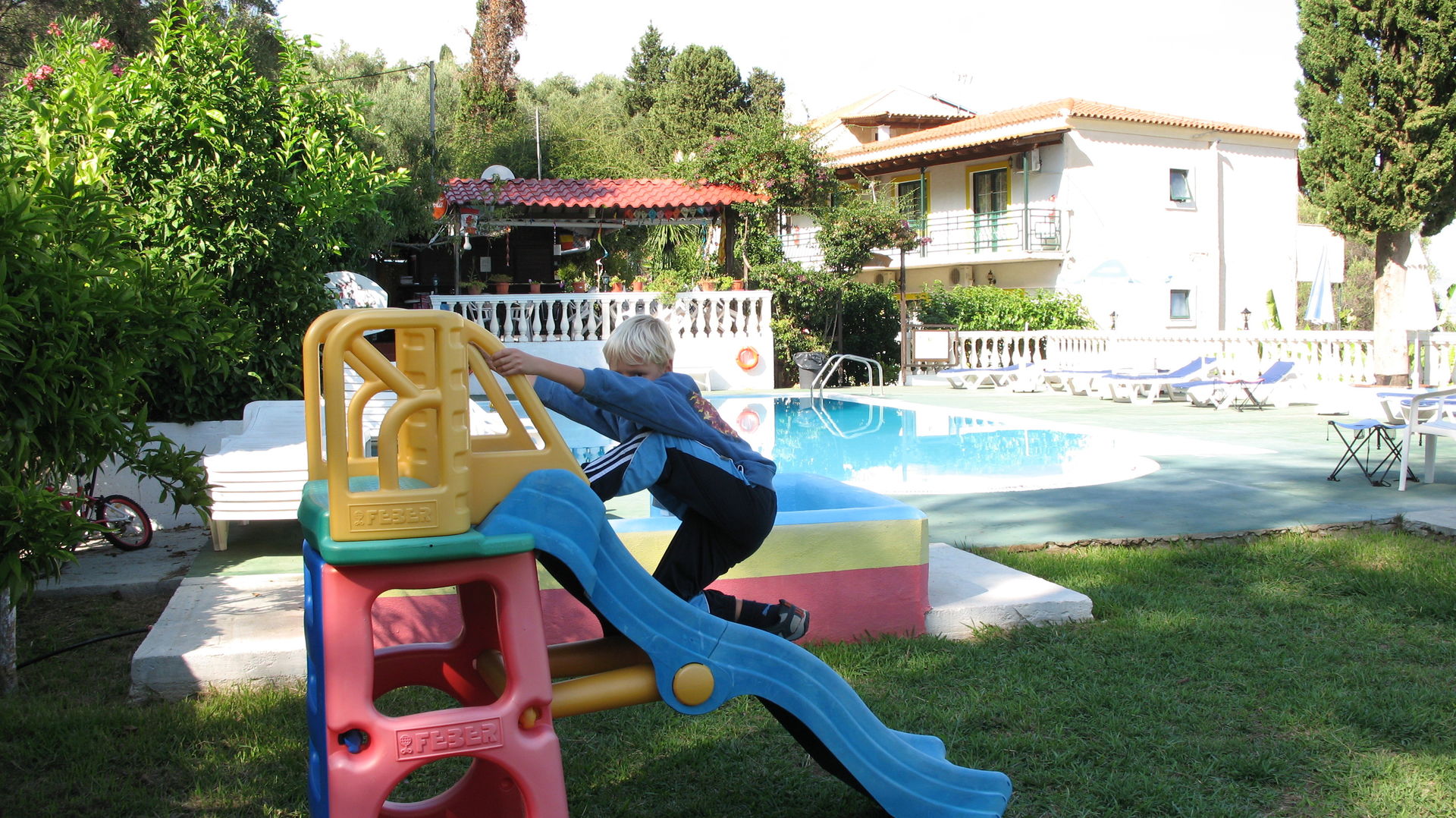 Andromaches Holiday Apartments image 1