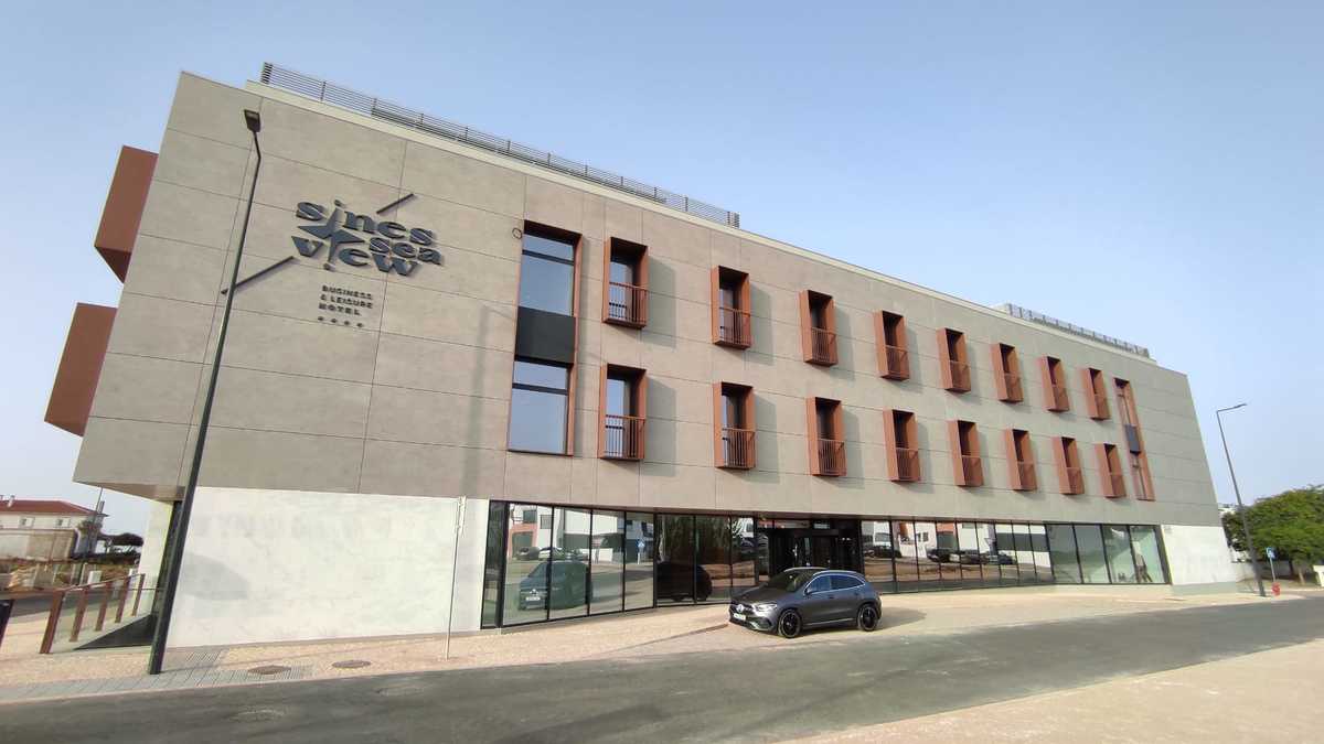 Sines Sea View Business & Leisure Hotel image 1