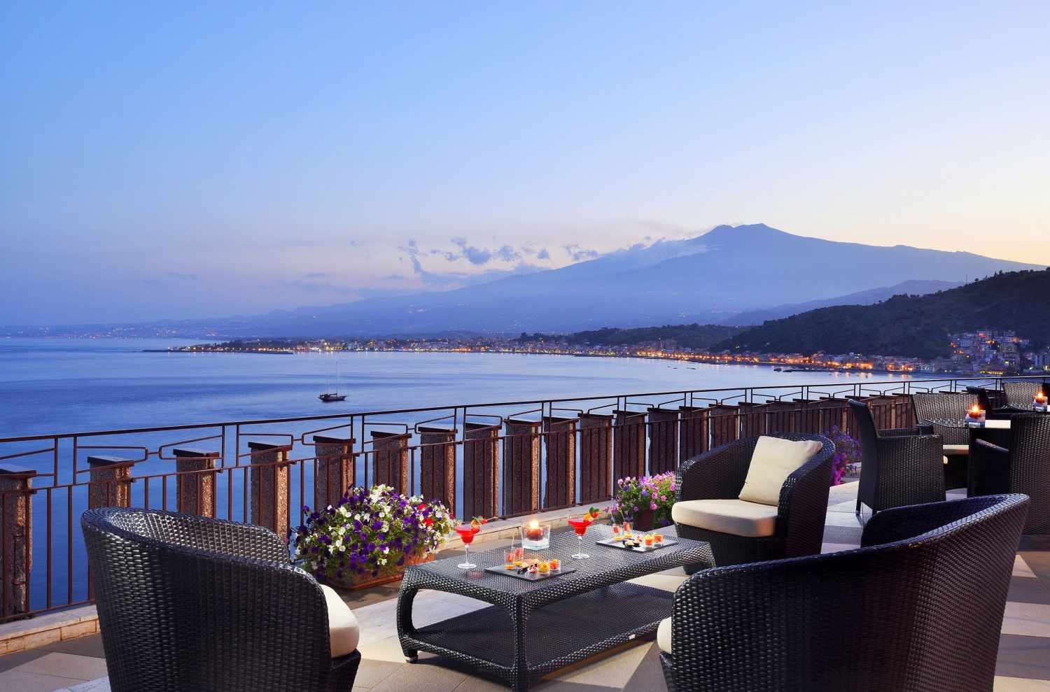 UNAHOTELS Capotaormina image 2
