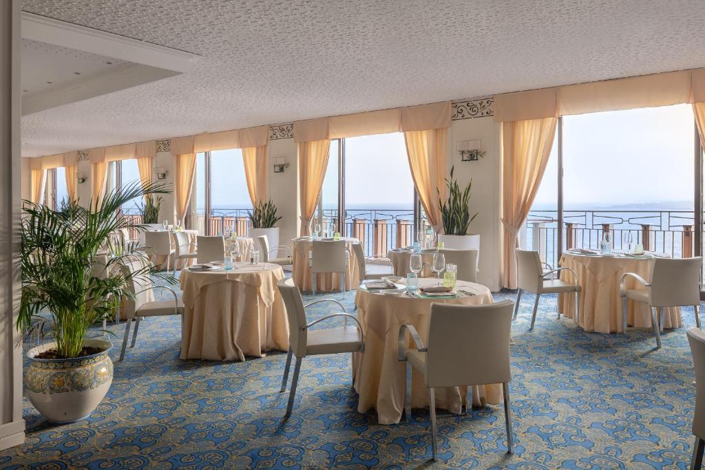 Unahotels Capotaormina foto 14