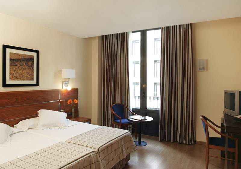 Grupotel Gravina image 1