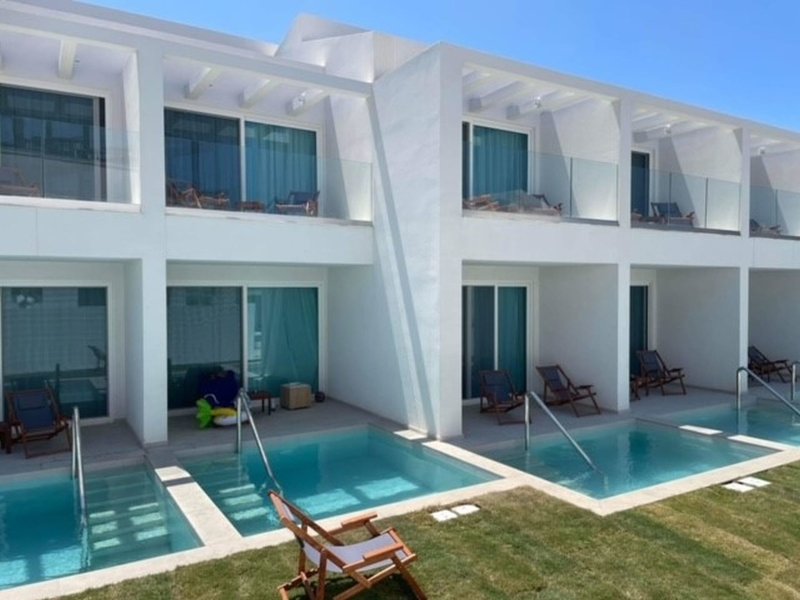 Mirage Bleu Hotel image 0