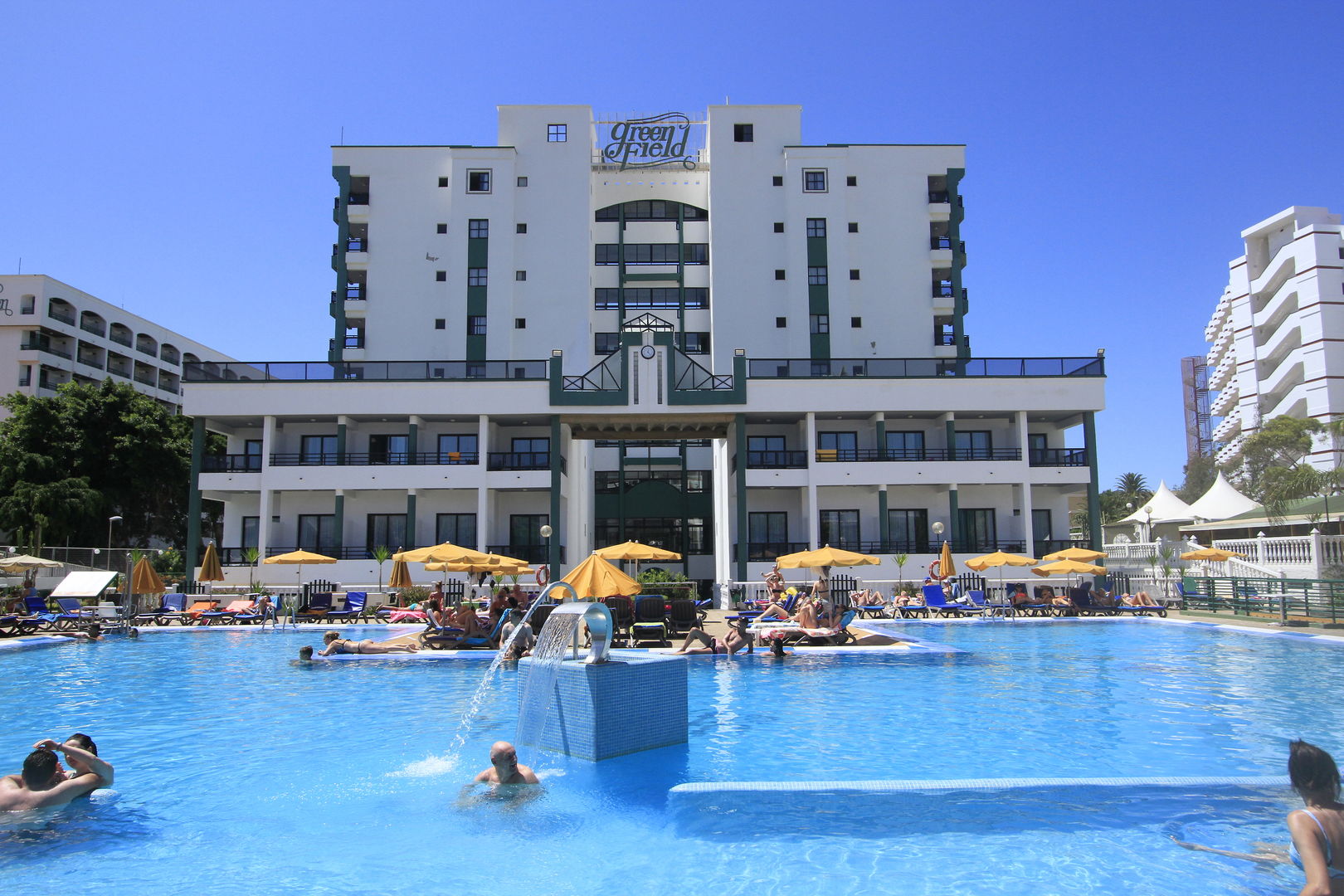 Aparthotel Green Field image 0