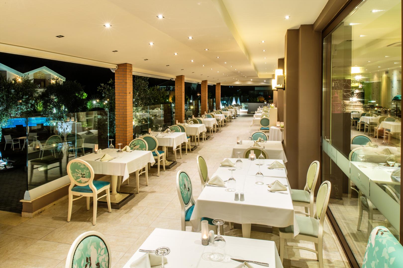Alexandra Golden Boutique Hotel image 2