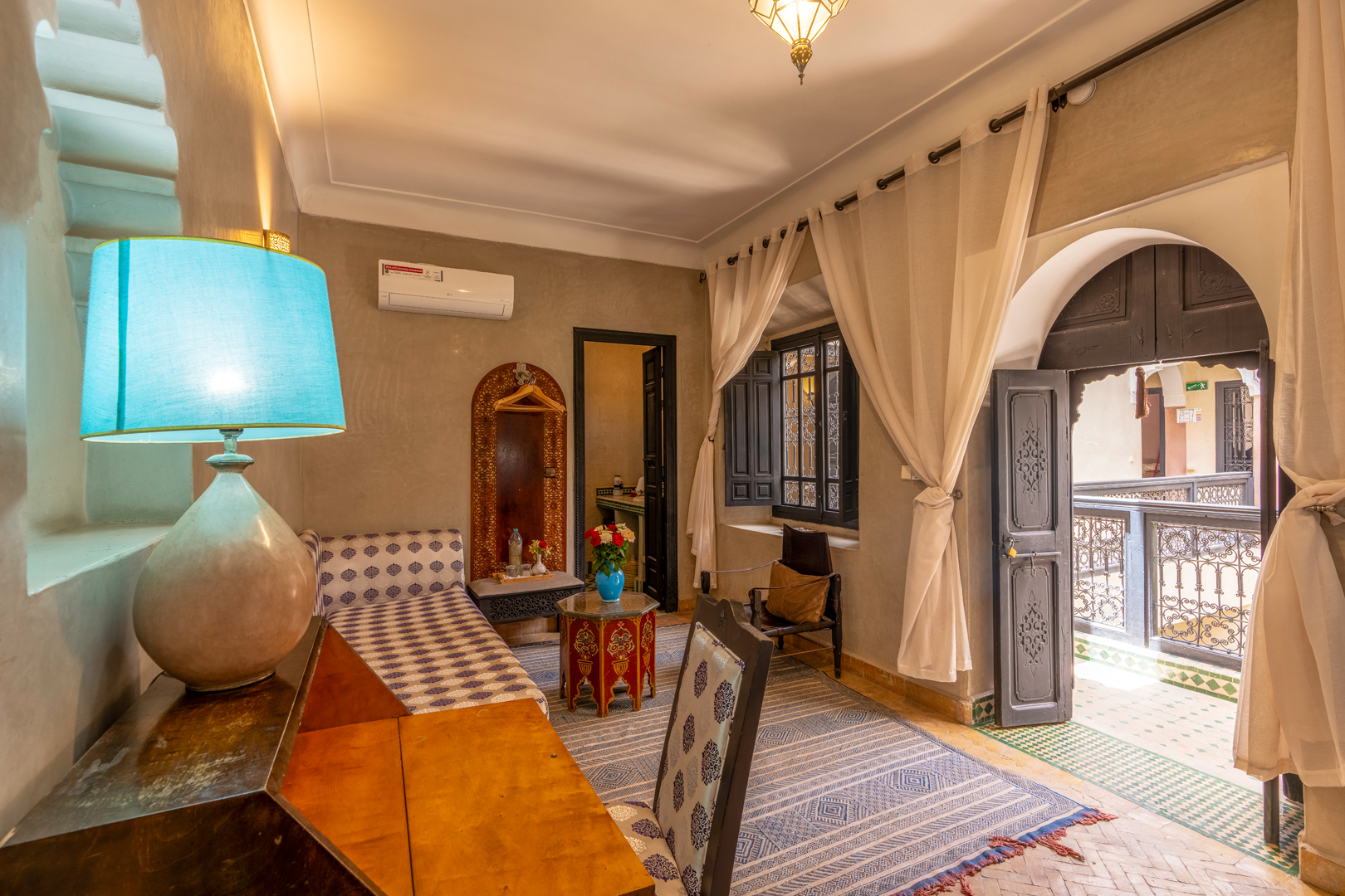 Riad Saba foto 34