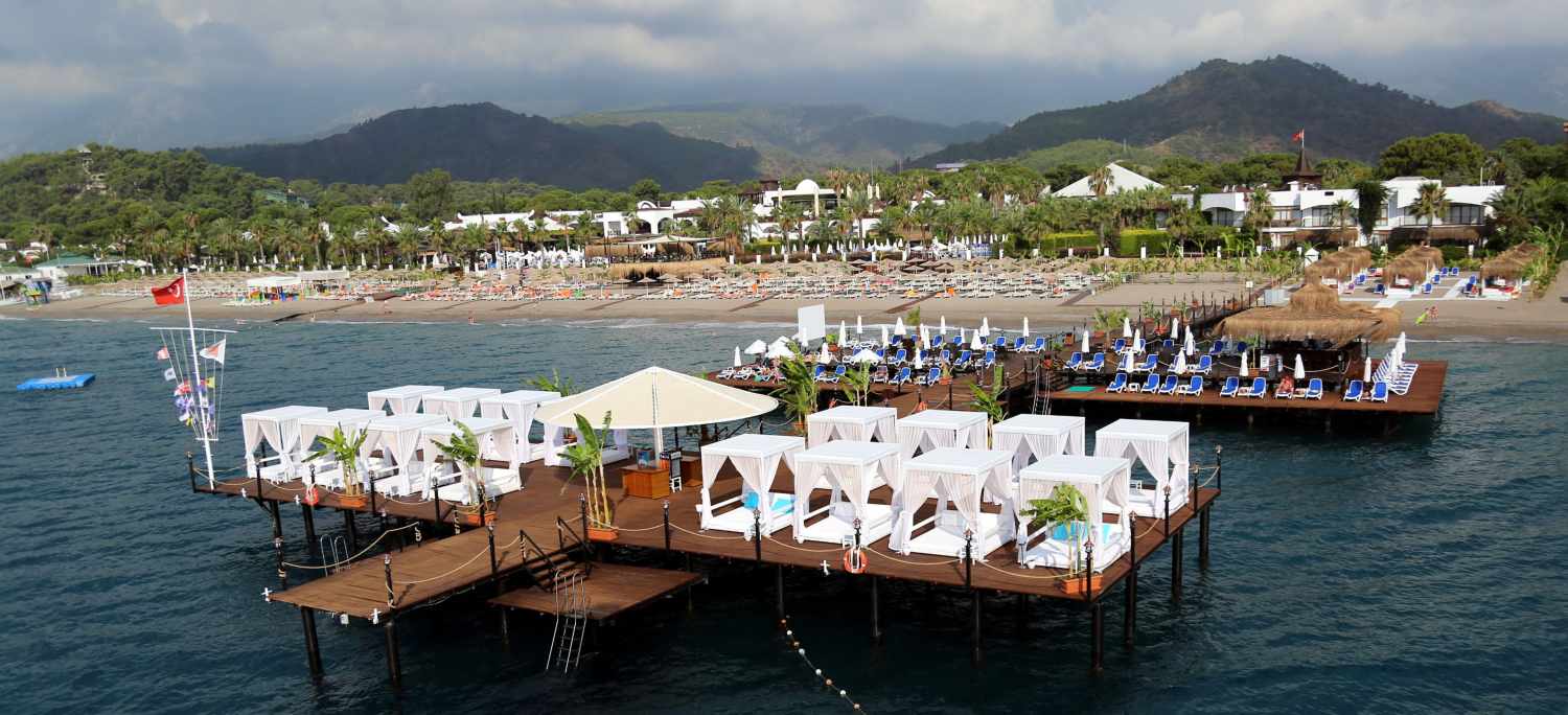 Emelda Sun Club image 1