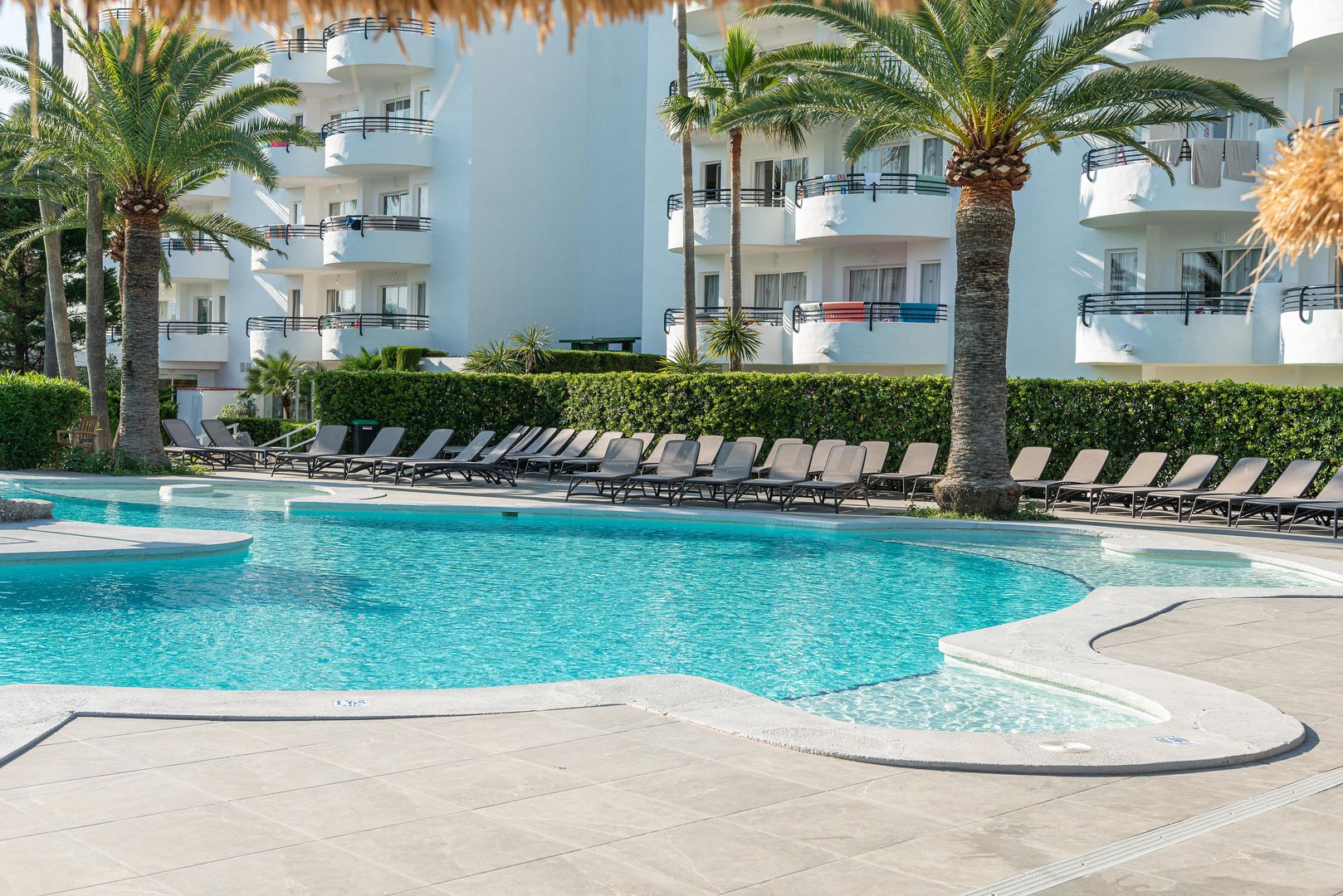 Alcudia Beach Apartments image 0