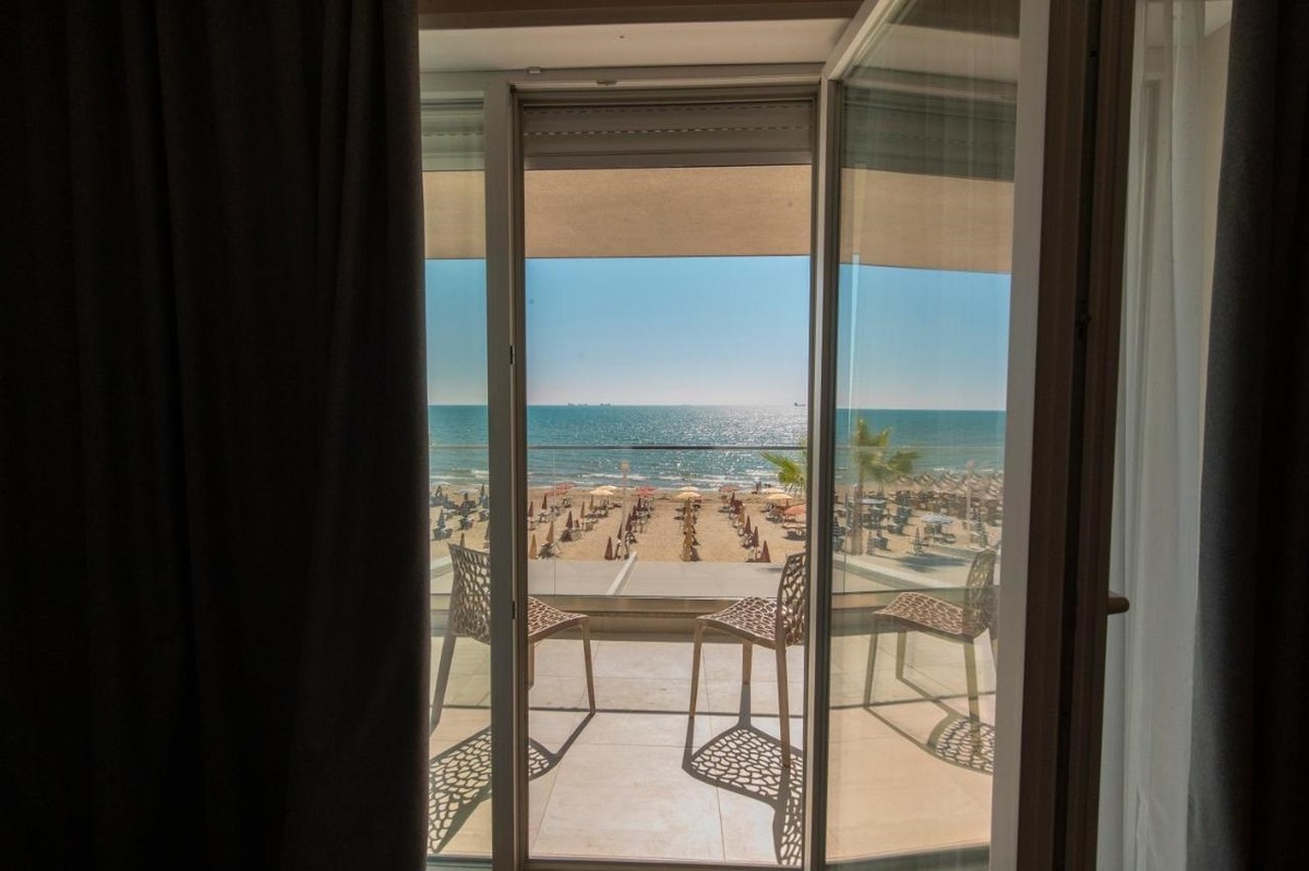 AMR Hotel - Durres foto 3