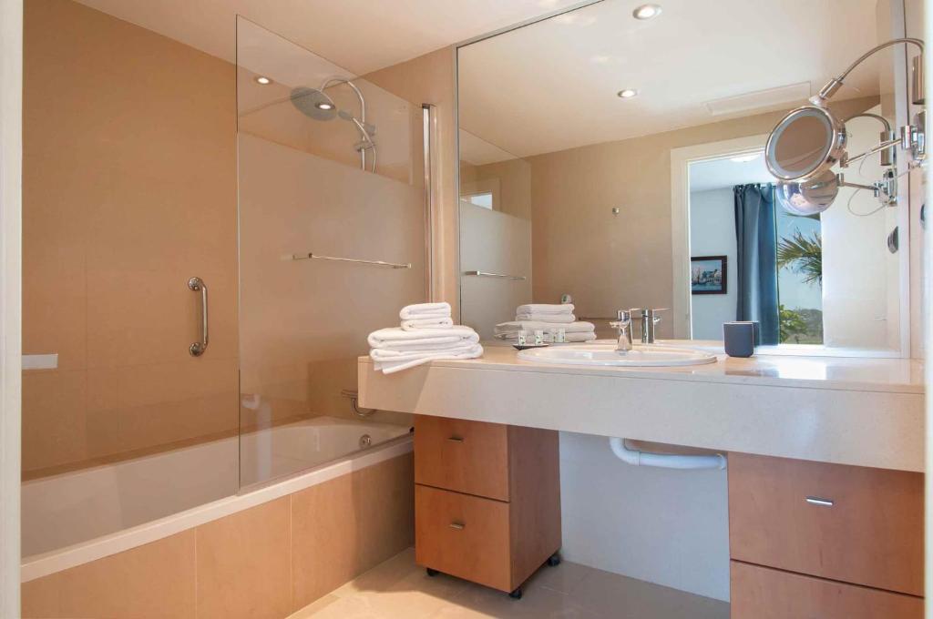 Villas Salobre image 3