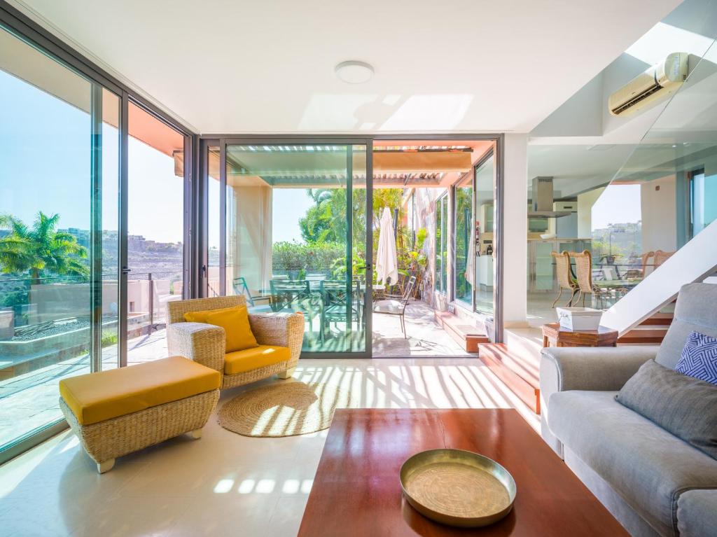 Villas Salobre image 1