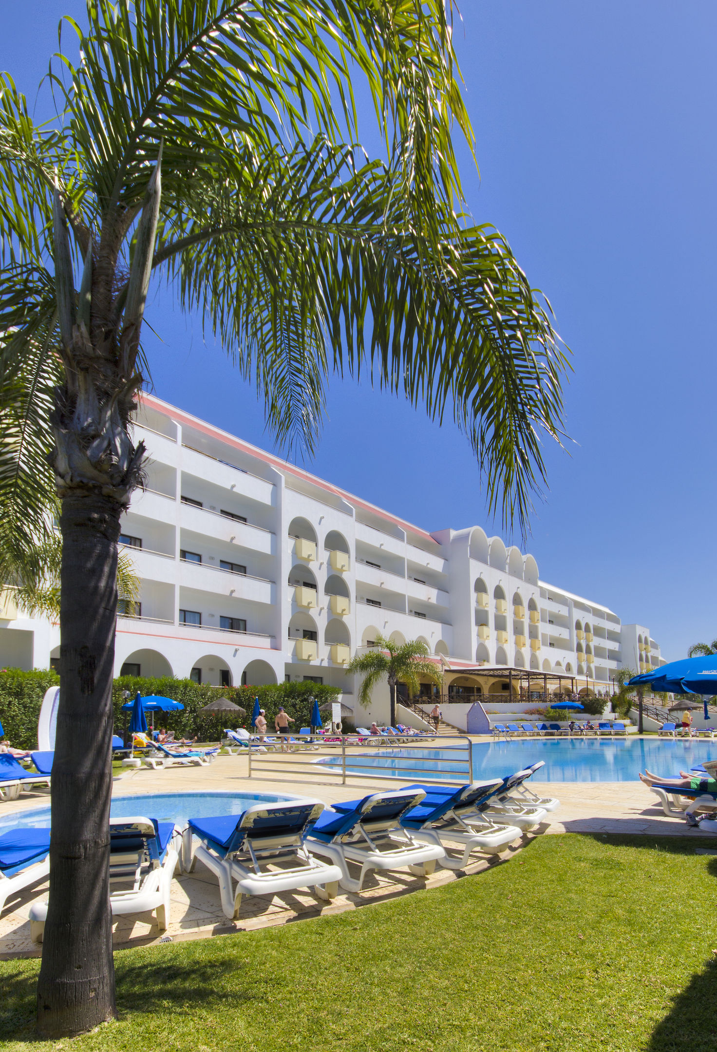 Paladim & Alagoa Mar Aparthotels image 3