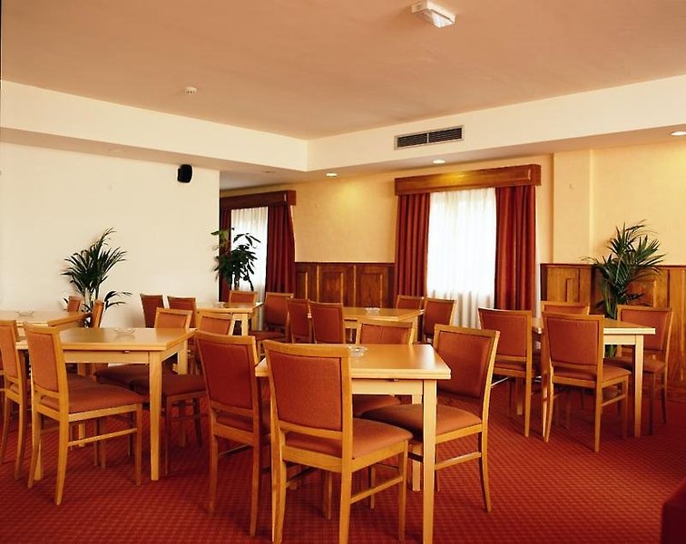 Hotel Navarras image 1