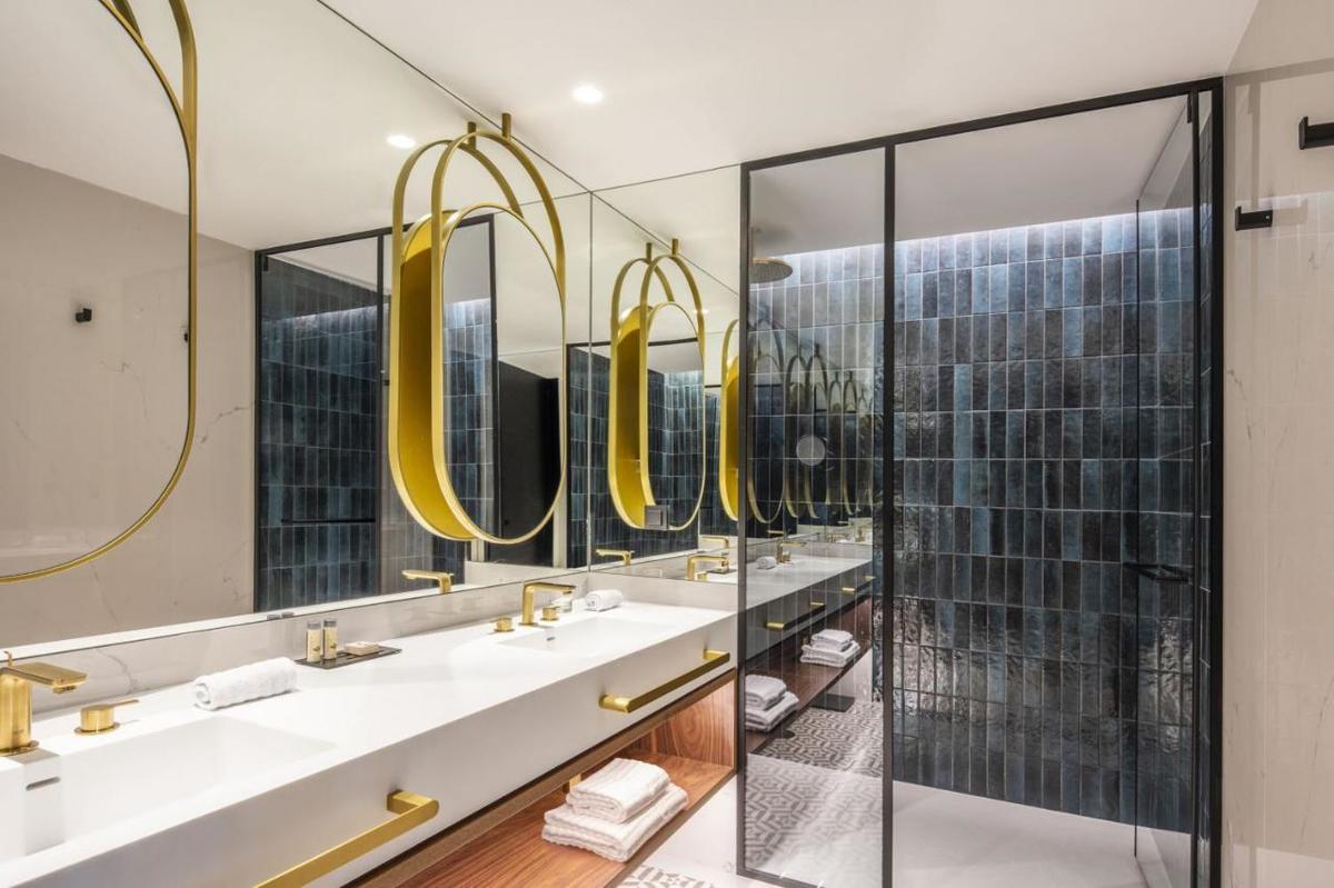 Renaissance Porto Lapa Hotel image 2