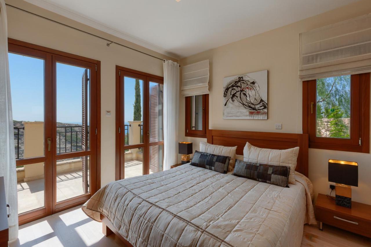 Aphrodite Hills Rentals - Junior Villas foto 2