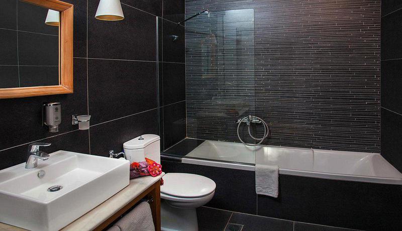 White Hotel foto 2