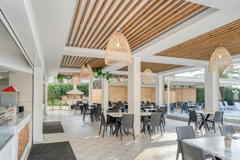 Poseidon Beach image 3